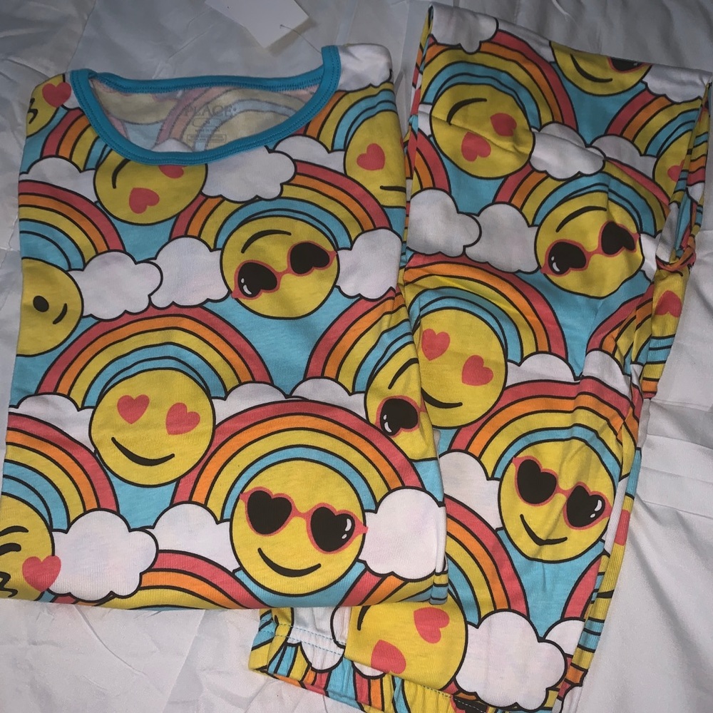 Girls brand new-never worn pajamas
